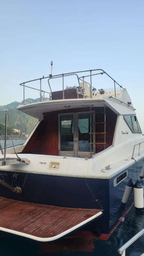 Hotel Salerno Yacht Zewnętrze zdjęcie